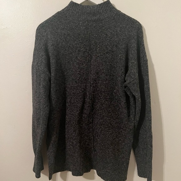 Tahari Mock Turtleneck Charcoal Gray Sweater size Large - Picture 7 of 7